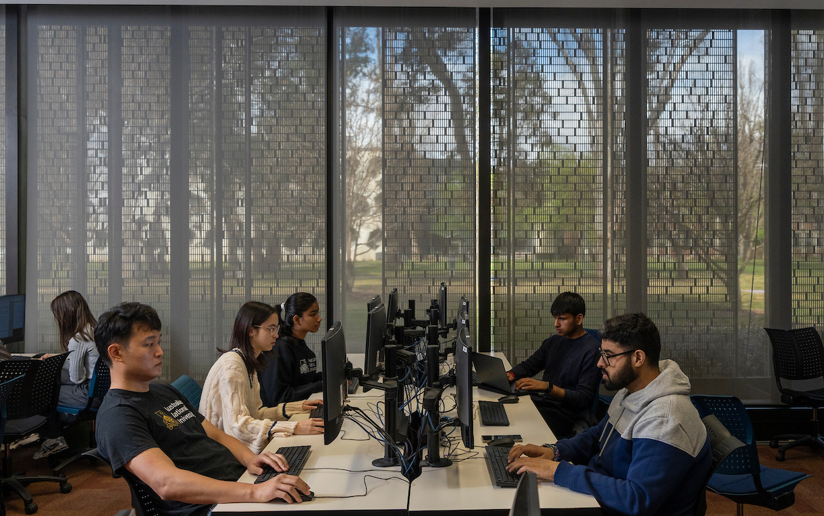 24 hour computer labs at the ANU
