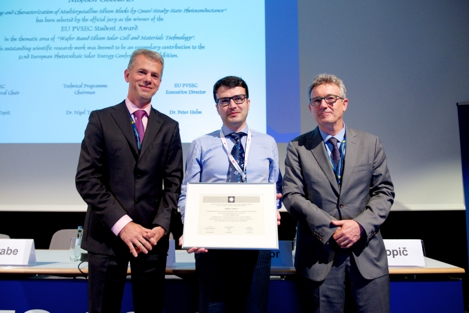 PhD students awarded at international conference

