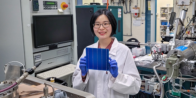 Dr Liu awarded for her ground-breaking research in solar cell technologies
